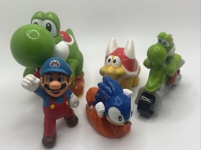 Nintendo Super Mario Bros ~ Sonic   Lot of 5 McDonalds Happy Meal Toys