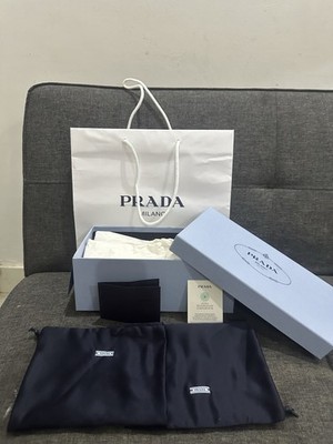 Original Prada Milano Geschenkbox und Tasche mit Seidenpapier und 2x Staubbeutel