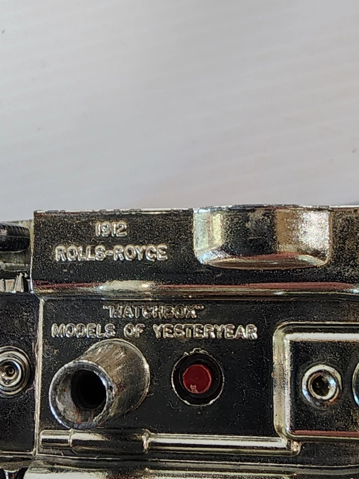 Vintage Diecast Car Lot Corgi BOAC Bus + Matchbox Models of Yesteryear + Others - Image 3 of 4