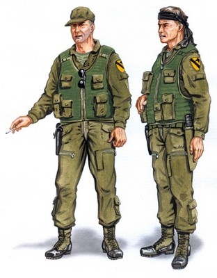 Plus Model AL4048 - 1:48 Zubehör Crew UH-1