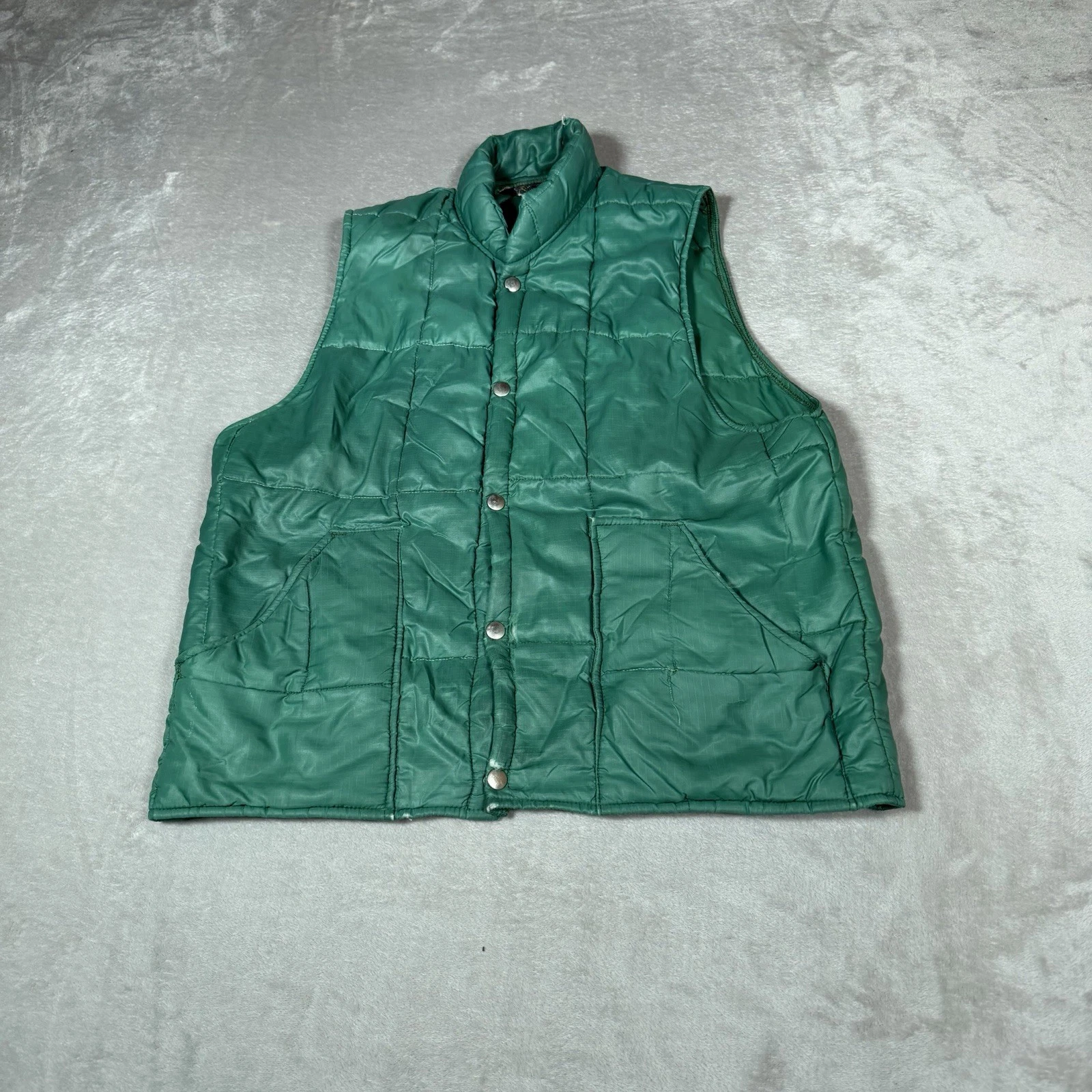 VTG Columbia Vest Mens Medium Green Down Puffer Ripstop Snap Front Outdoors *