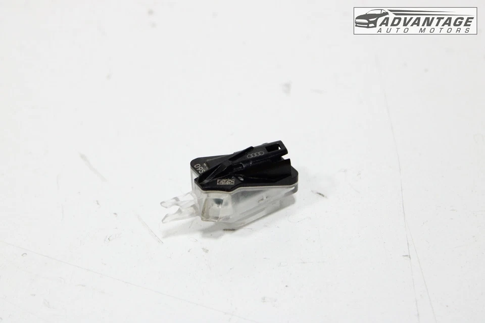 AUDI Q5 QUATTRO 2018-2025 PUERTA TRASERA DERECHA LUZ CORTESÍA LÁMPARA OEM Foto 3 de 4