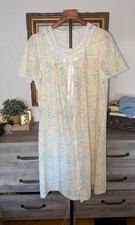 Character Vintage Floral Button Front Nightgown Robe