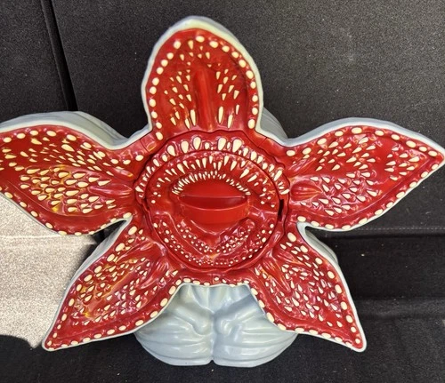 Stranger Things Demogorgon Bundle Box EMPTY BUCKET Netflix Target Exclusive