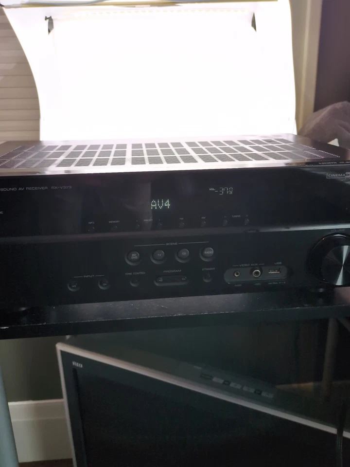YAMAHA NATURAL SOUND AV RECEIVER RX-V373 HOME THEATRE. TESTED &WORKS. NO REMOTE - Image 3 of 4