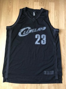 lebron james cleveland black jersey