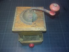 Ancien moulin à café bois - poupée, dinette - années 30 - manque
