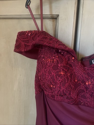 Betsy And Adam Off The Shoulder Burgundy Evening Gown, Size 6  - Picture 9 of 9