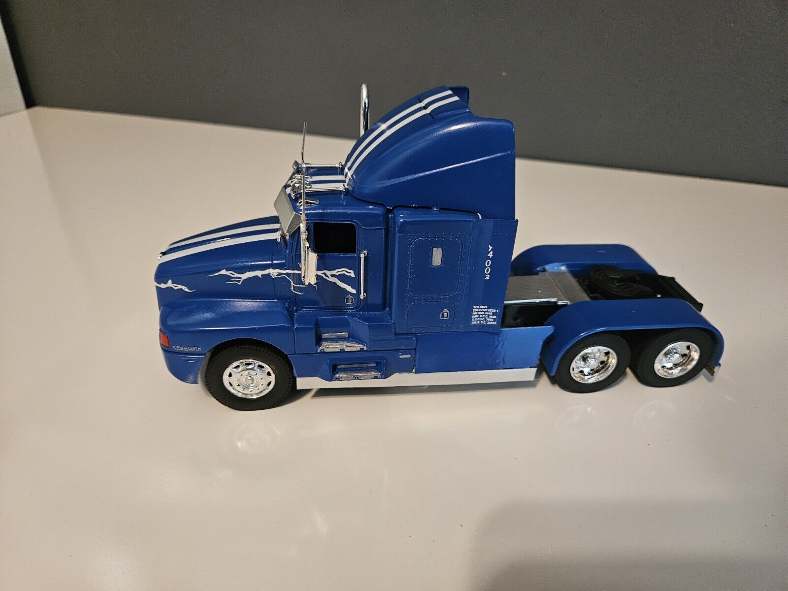Picture 13 of 24