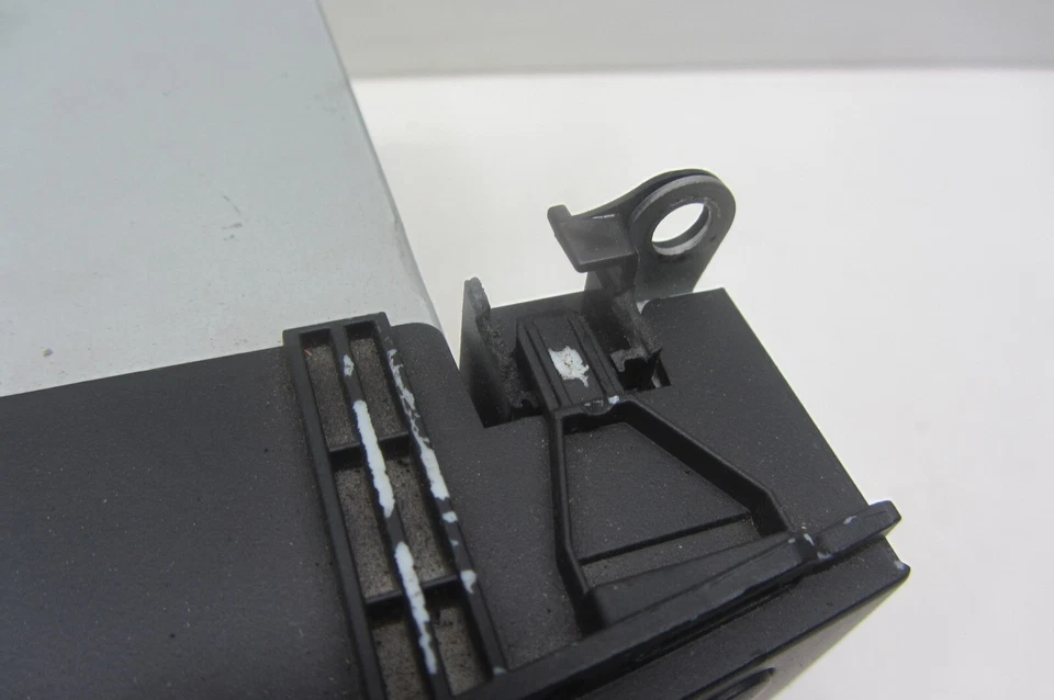 Mercedes W204 Autoradio CD-Player Radio A2048700594 - Bild 3 von 4