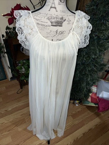 vintage sears satin gown medium cream color Honeymoon Gown - Picture 3 of 5