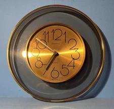 Vintage Spartus Wall Clock, Quartz, Made USA 10.75" Diameter. Smoked glass 