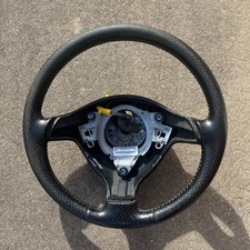 Volant VW golf 4 GTI noir perforé