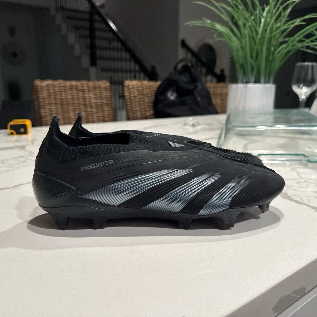 Las mejores ofertas en adidas Predator 24 Elite Laceless FG Base