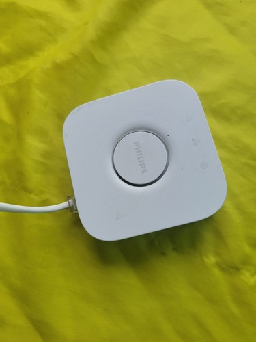 Philips Hue Smart Bridge Lighting Controller Hub 3241312018A & AC Power Supply