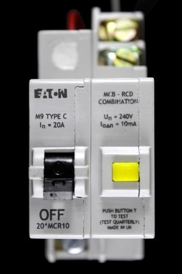 EATON 20 AMP CURVE C M9 10mA DOPPELPOLIG RCBO MCB RCD 201MCR10