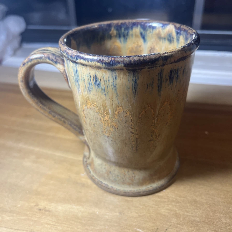 Taza Deneen Pottery Grove Park Inn Ashville, Carolina del Norte marrón arrojada a mano Foto 3 de 4