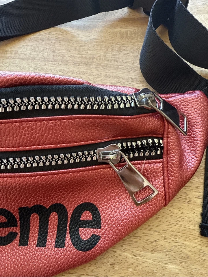 Supreme Bolso Cintura PVC Rojo Doble Cremallera Foto 2 de 4