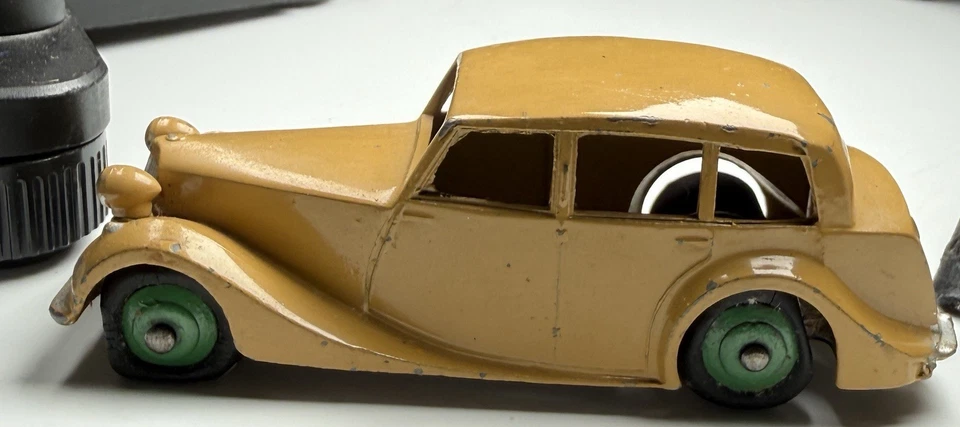 Dinky Toys Triumph 1800 Saloon #151 – 1:48 Scale – Meccano Ltd England Vintage - Image 2 of 4