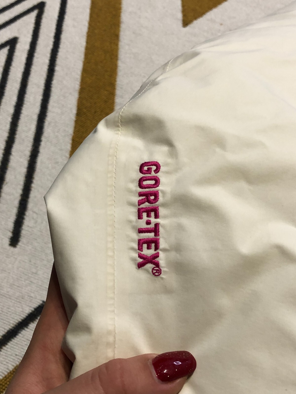 PEAK PERFORMANCE WOMENS HELILO RECCO GORETEX PUFFER JACKET SIZE S RRP £490