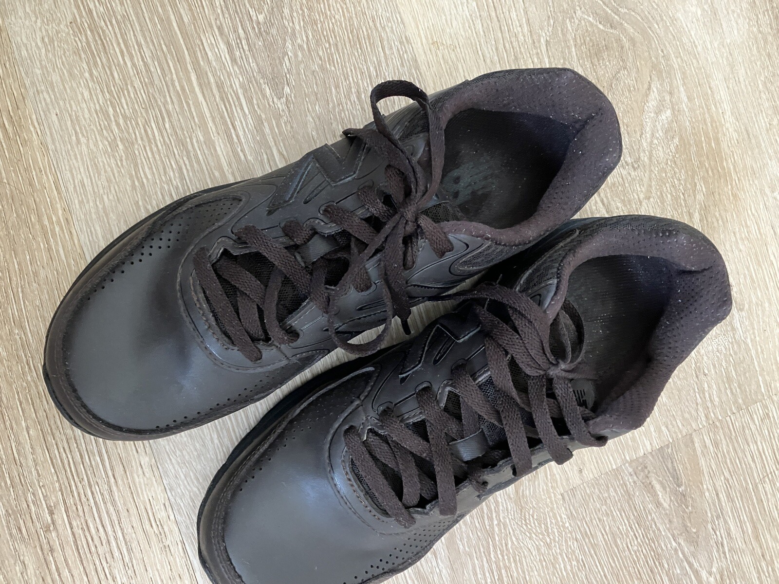 MEN’S New Balance 840 V3 Walking Shoes Sneakers Black Men Size 11 .