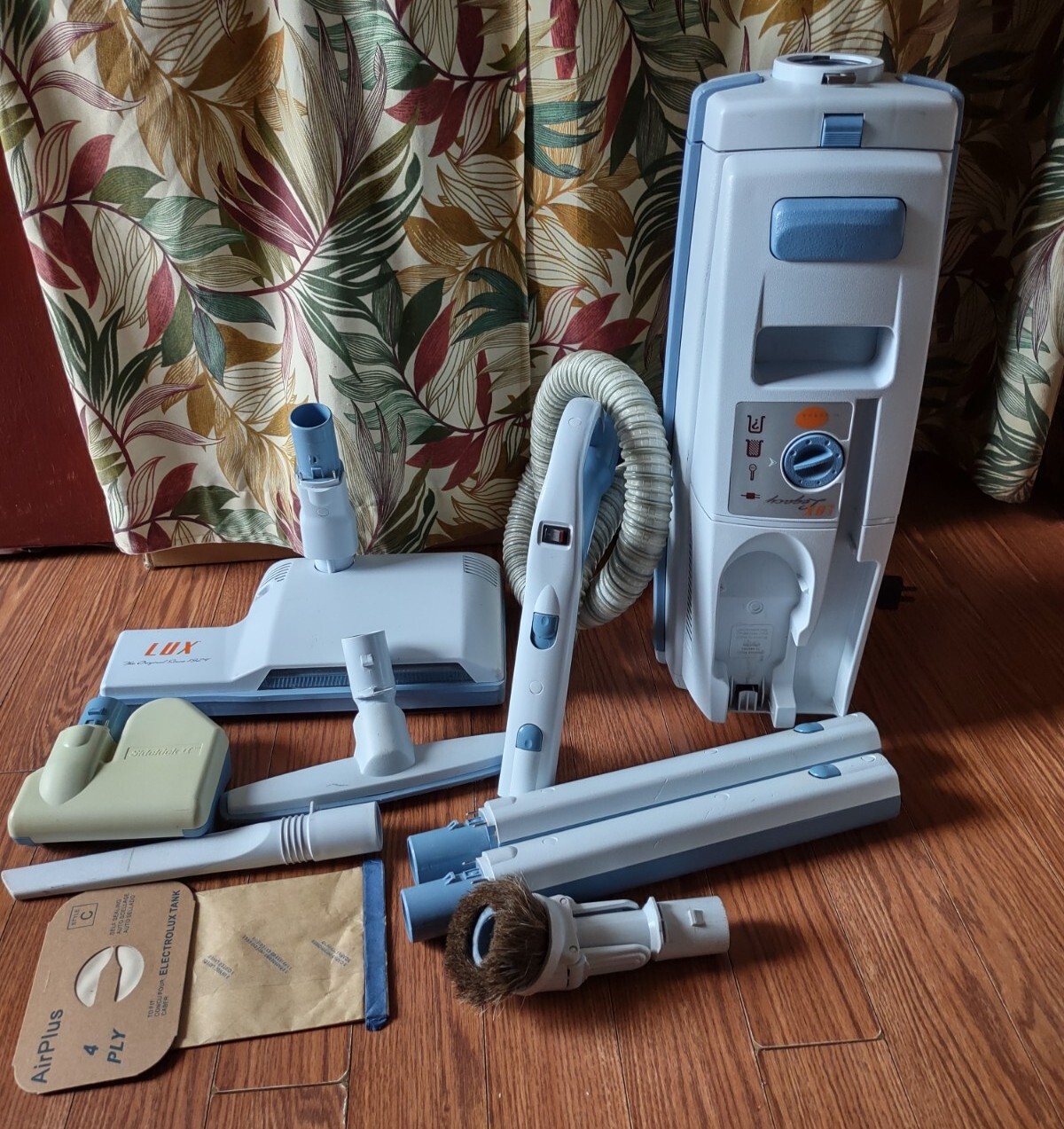 Electrolux Aerus Lux Legacy C153C Canister Vacuum Cleaner with