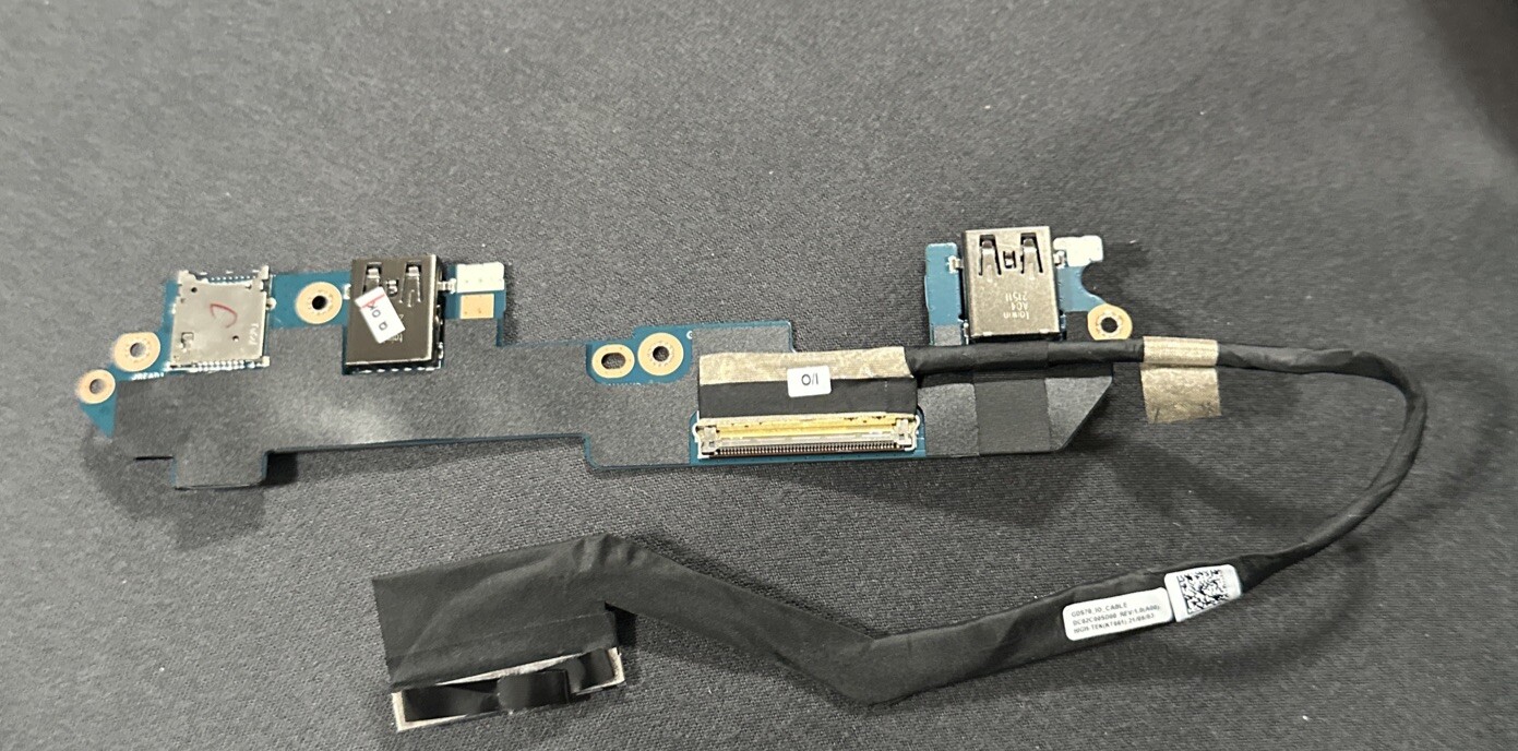 055WDY Dell Usb Sd Card Reader Io Pc Board Alienware X17 R2 