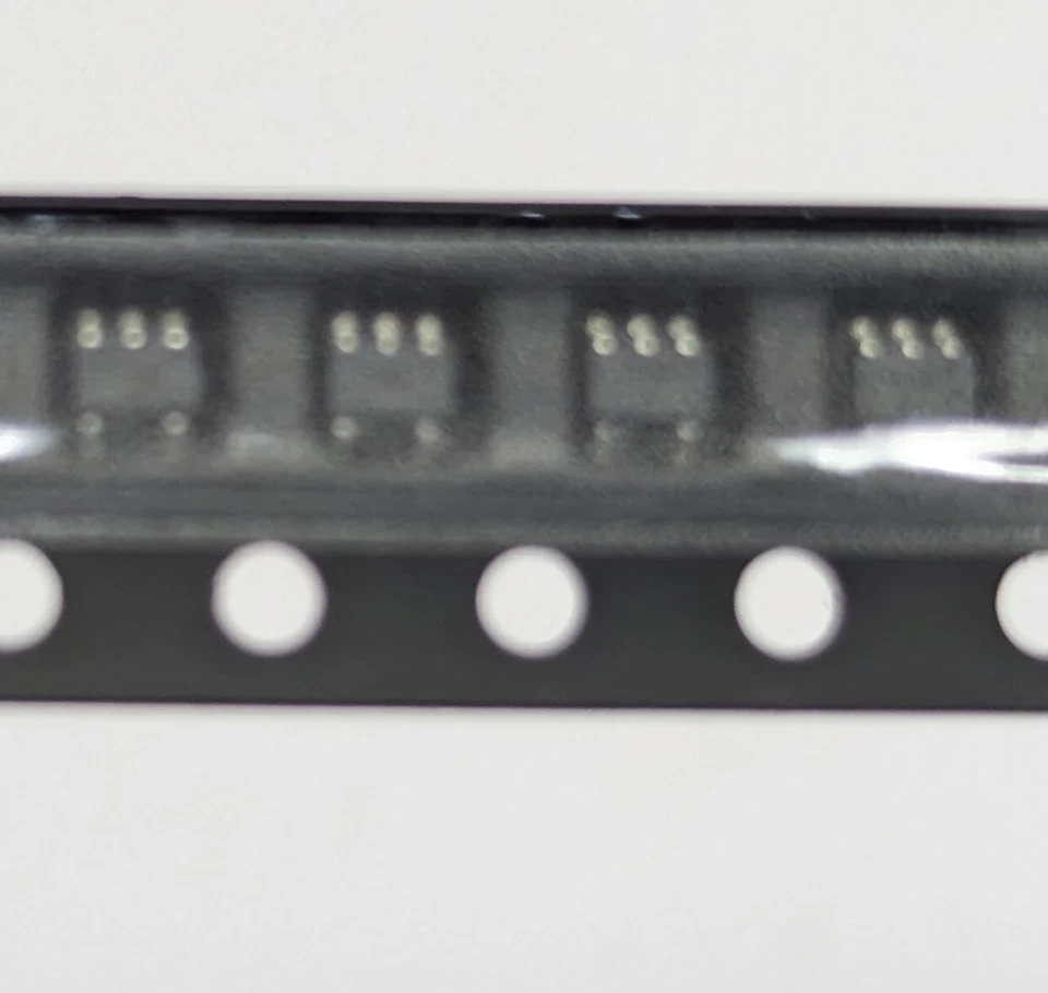 2 piece STLM20W87F | Ultra-low current 2.4 V precision analog temperature sensor - Image 2 of 4