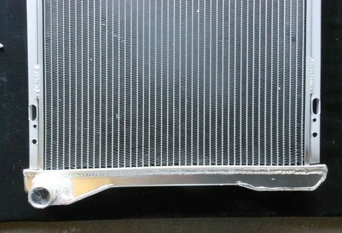 3Row New Aluminum Radiator For Chevrolet Camaro P20 P30 Pontiac Firebird 5.7 V8 - Picture 7 of 8