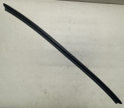 10-15 Lexus IS250C IS350C FRONT DOOR WEATHERSTRIP SEAL L OR R NO.2 67863-53020