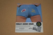 1977 Print Ad Jammer Handbooks Tiene la mejor Harley Honda Kawa Pinup Girl Back