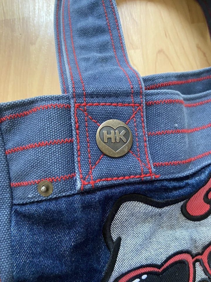 Cartera de Colección Hello Kitty Loungefly - Bolso de Mano Denim Jean Sanrio Corazón Rojo Interior Foto 3 de 4