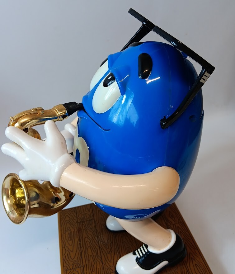 M&M's 限定ブルースカフェキャンディディスペンサー M&M's Blues Cafe Candy Dispenser Blue Peanut M&M Jazz