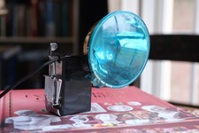 Polaroid Model 268 Flash with Blue Reflector and Cord