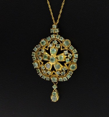 Wunderschöner großer 4cm 9kt Gelbgold grüner Saphir Blume Tropfen Anhänger & Kette 