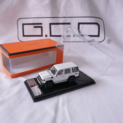 G.C.D. 1:64 Toyota Land Cruiser J76 White | Steerable & Suspension | aus DE
