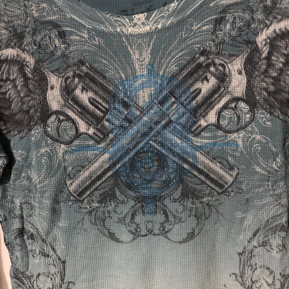 Camisa revólver de manga larga con cruz talla pequeña Sinful by Affliction para mujer Foto 2 de 4