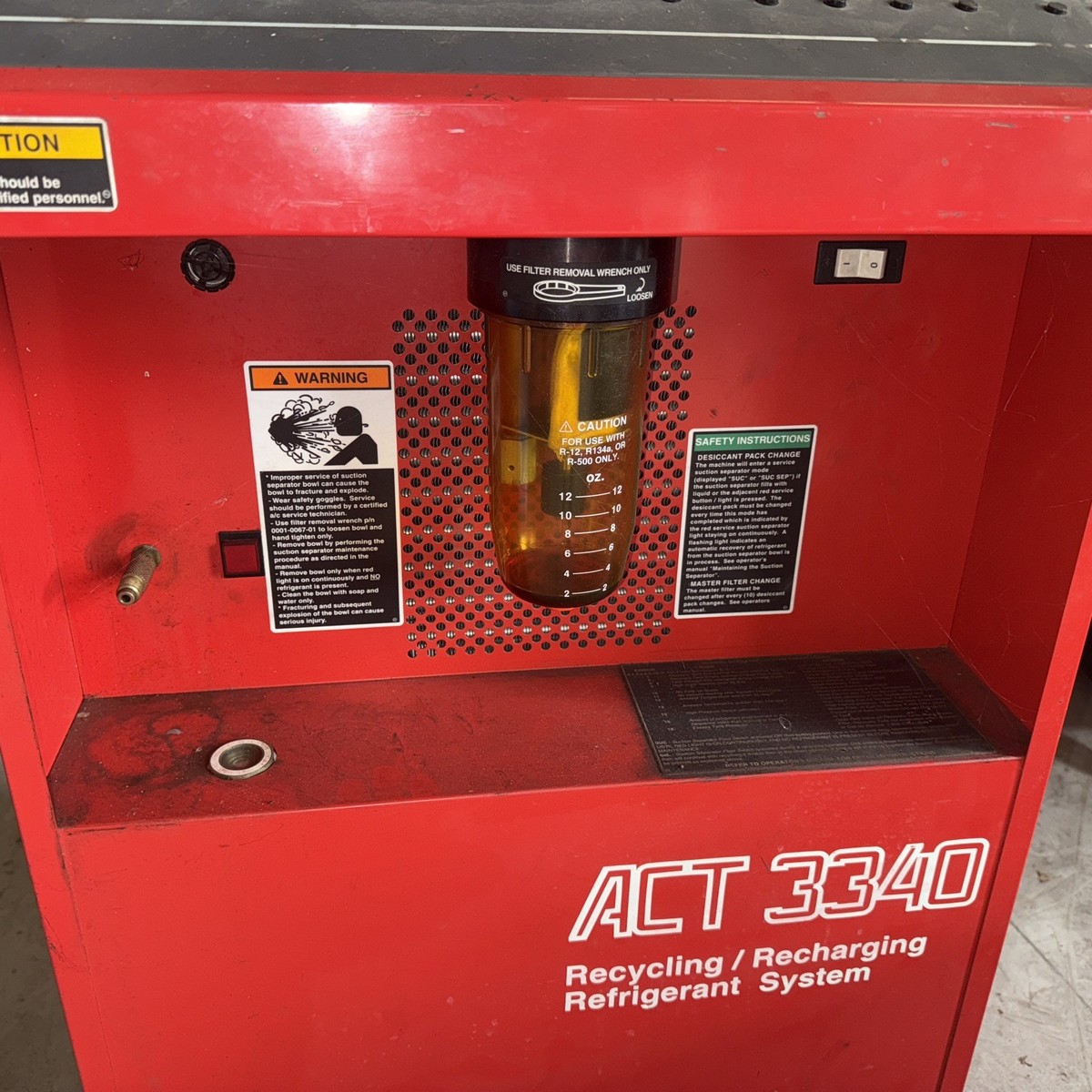 Snap-on A/C Machine, ACT 3340 Recycling/Recharging Refrigerant