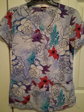 Dickies floral scrub top size xs NWOT