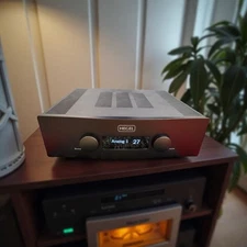 Hegel H390 - Stereo Streaming Integrated Amplifier, Minor Cosmetic Issue