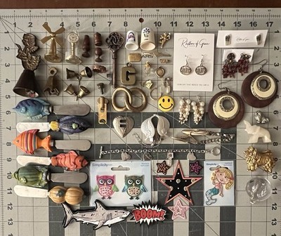 Vtg-New Junk Drawer Brass Miniatures Jewelry Chow  Talon Zipper Bell