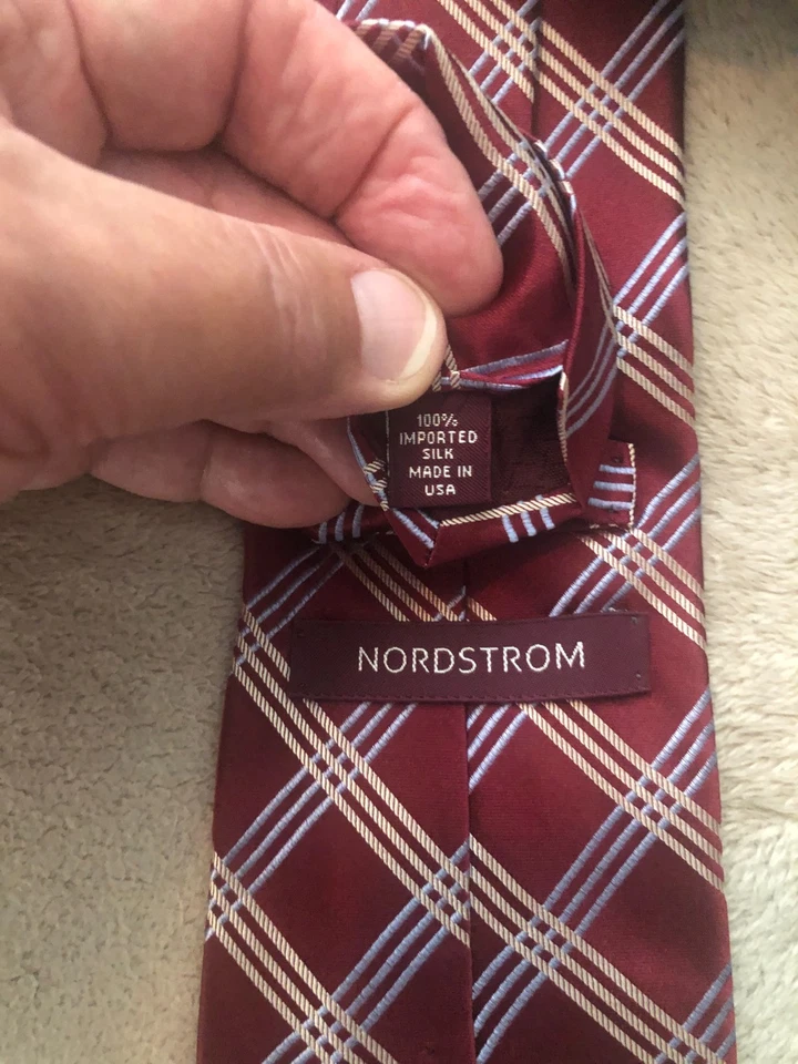 Corbata de seda Nordstrom con estampado integral roja, púrpura, bronceada patrón de cruce de colección Foto 3 de 4
