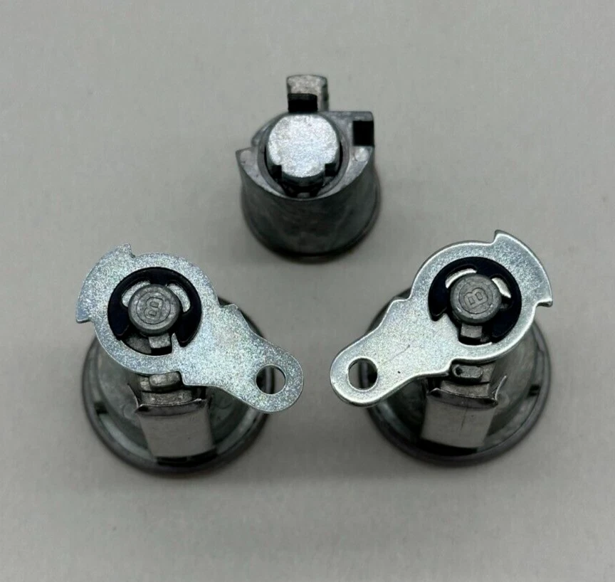 Chrysler Newport 1966-1968 | 300 | New Yorker | Imperial encendido y cerraduras de puertas Foto 2 de 2