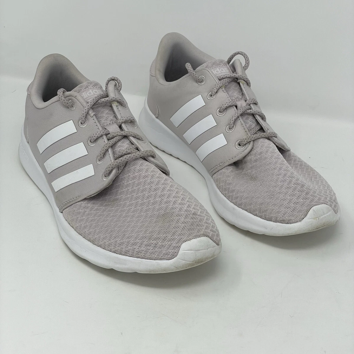 Adidas Women s Sz 10 Gray White Mesh Cloudfoam QT Racer Sneaker