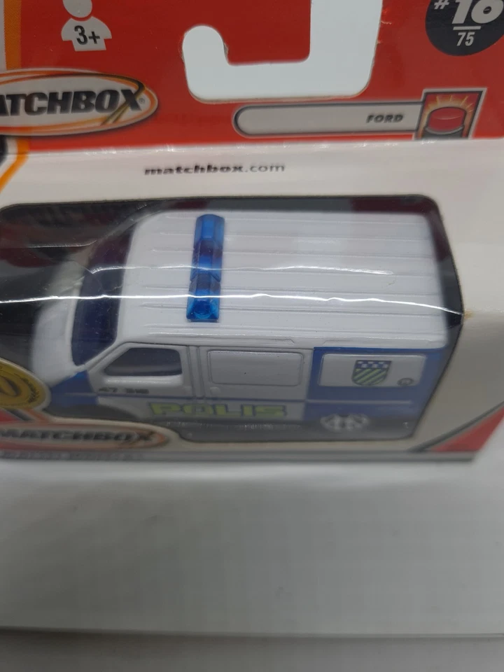 Matchbox Ford Transit Polis van decals MB #16 50th Anniversary New In Box 95818 - Image 3 of 4