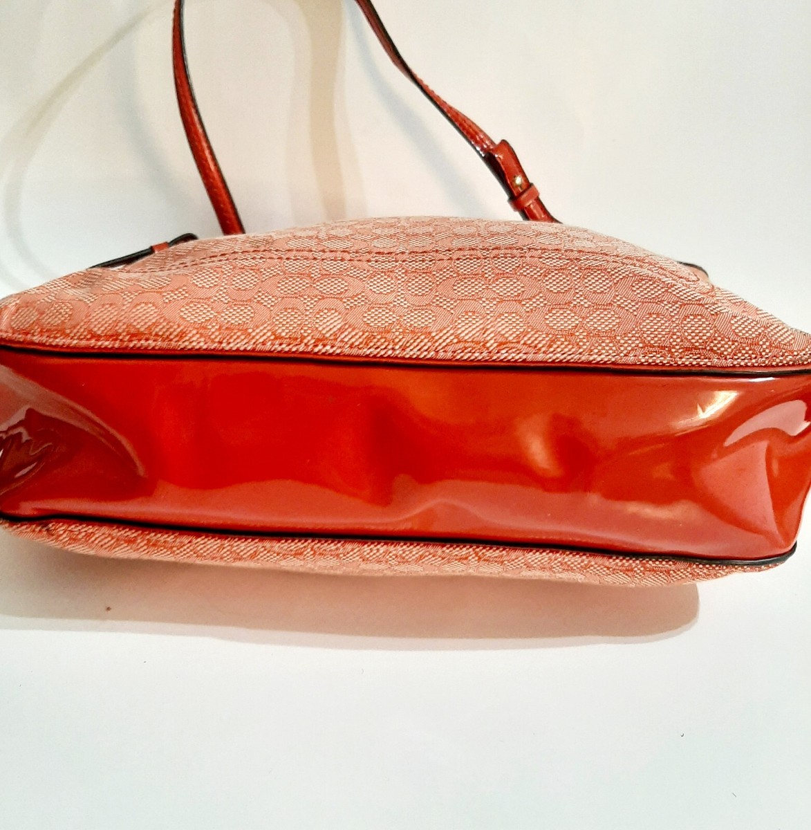 COACH Poppy レッド バッグ Coach Poppy Red Leather Shoulder Bag Gold Hardware Gold