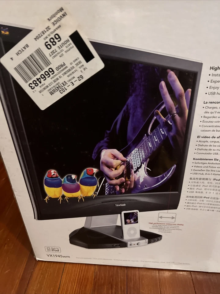 ViewSonic ViewDock VX1945WM 19" Widescreen LCD Monitor iPod speaker dock - New - Image 3 of 4