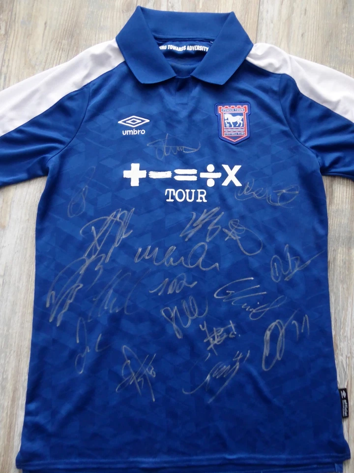 Ipswich Town Signed Shirt x18 - Football, England, 2025, EFL, Clarke, Philogene - Image 1 of 4