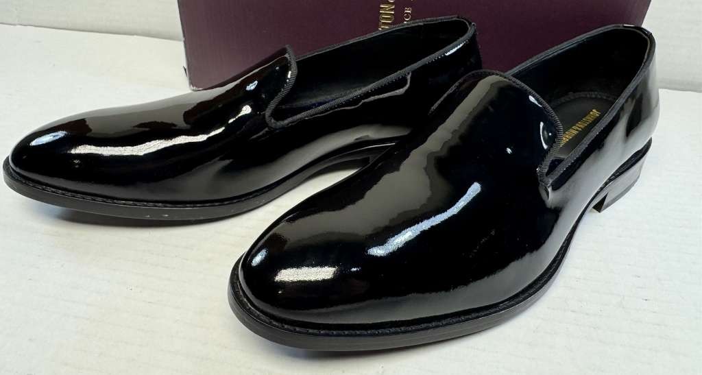 Johnston & Murphy Gavney Slip-On Black Patent 10.5 M