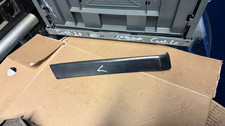 MERCEDES W202 Kotflügelleiste unten LINKS 2026900962 OE MERCEDES W202 Kotflügelleiste unten LINKS 2026900962 OE